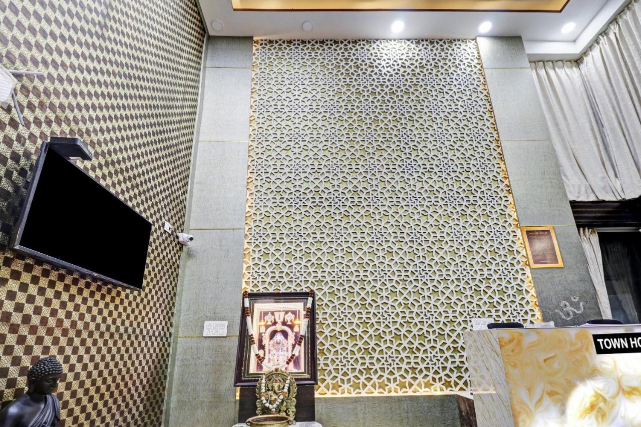 Townhouse Oak Dreamland Suites Yelahanka Εξωτερικό φωτογραφία
